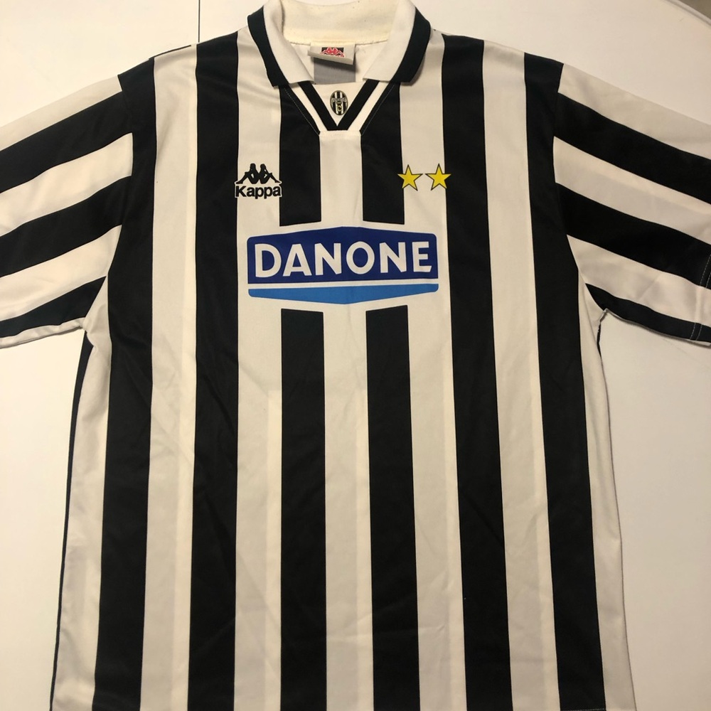 Roberto Baggio Juventus jersey